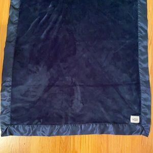 Navy Ugg Baby Blanket 33x44 inches - super soft!